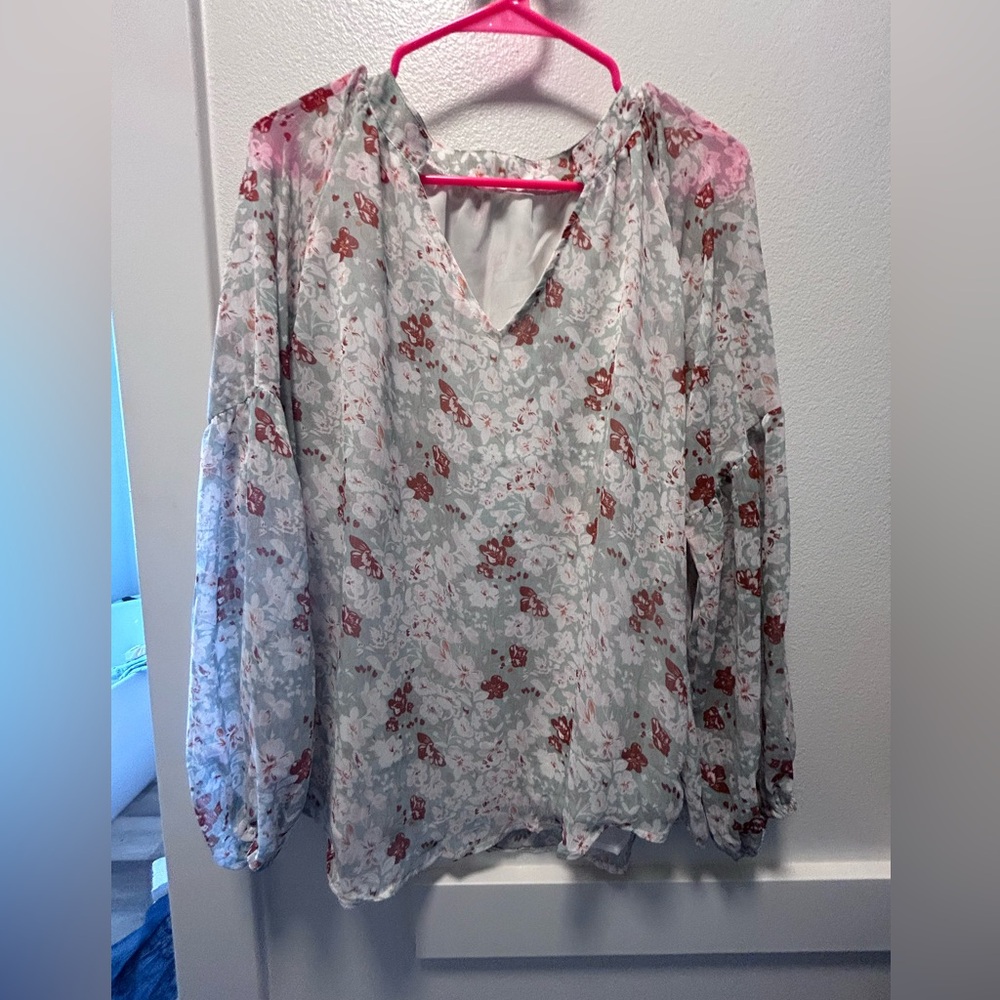 Floral top